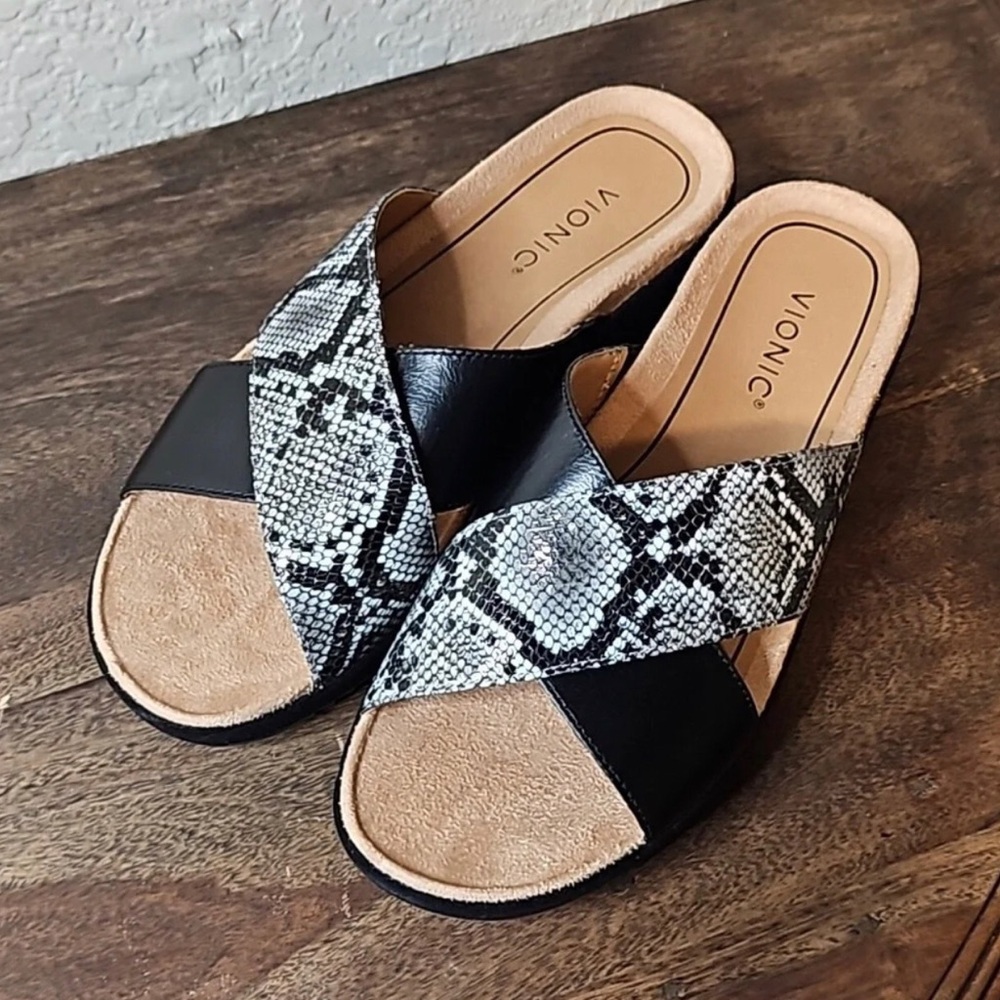 Vionic Size 10, 41 Black Snake Sandals 2-strap Criss-Cross Design Arch Support